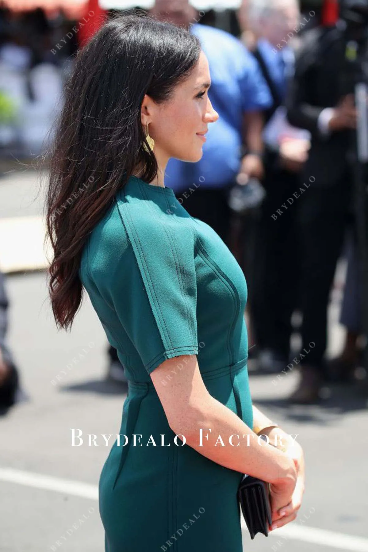 Meghan Markle Peacock Dress Nadi Airport 2018