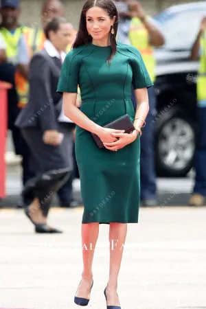 Meghan Markle Peacock Dress Nadi Airport 2018