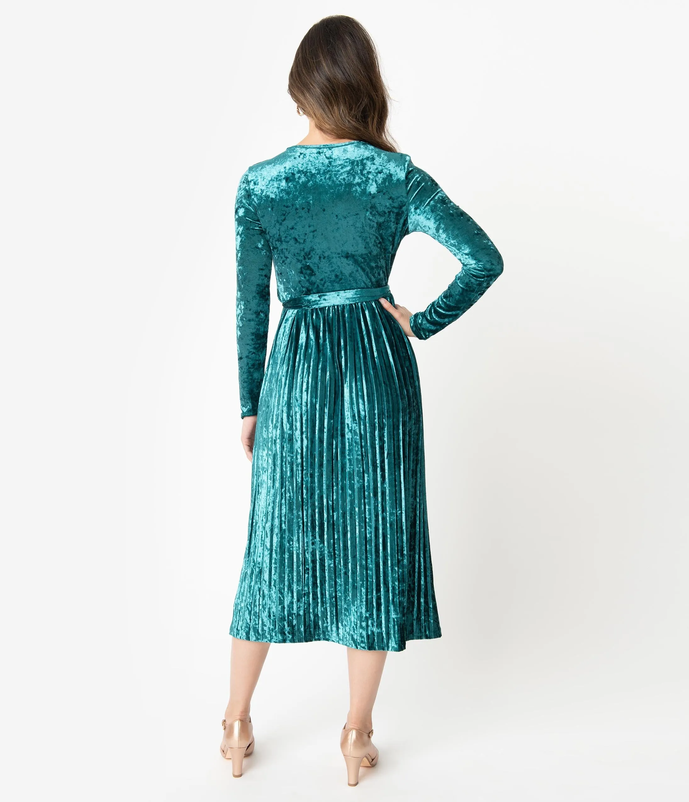 Retro Style Teal Velvet Pleated Modest Midi Dress