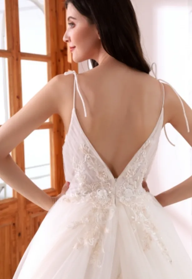 Spaghetti Straps Tie A Line Bridal Wedding Gown