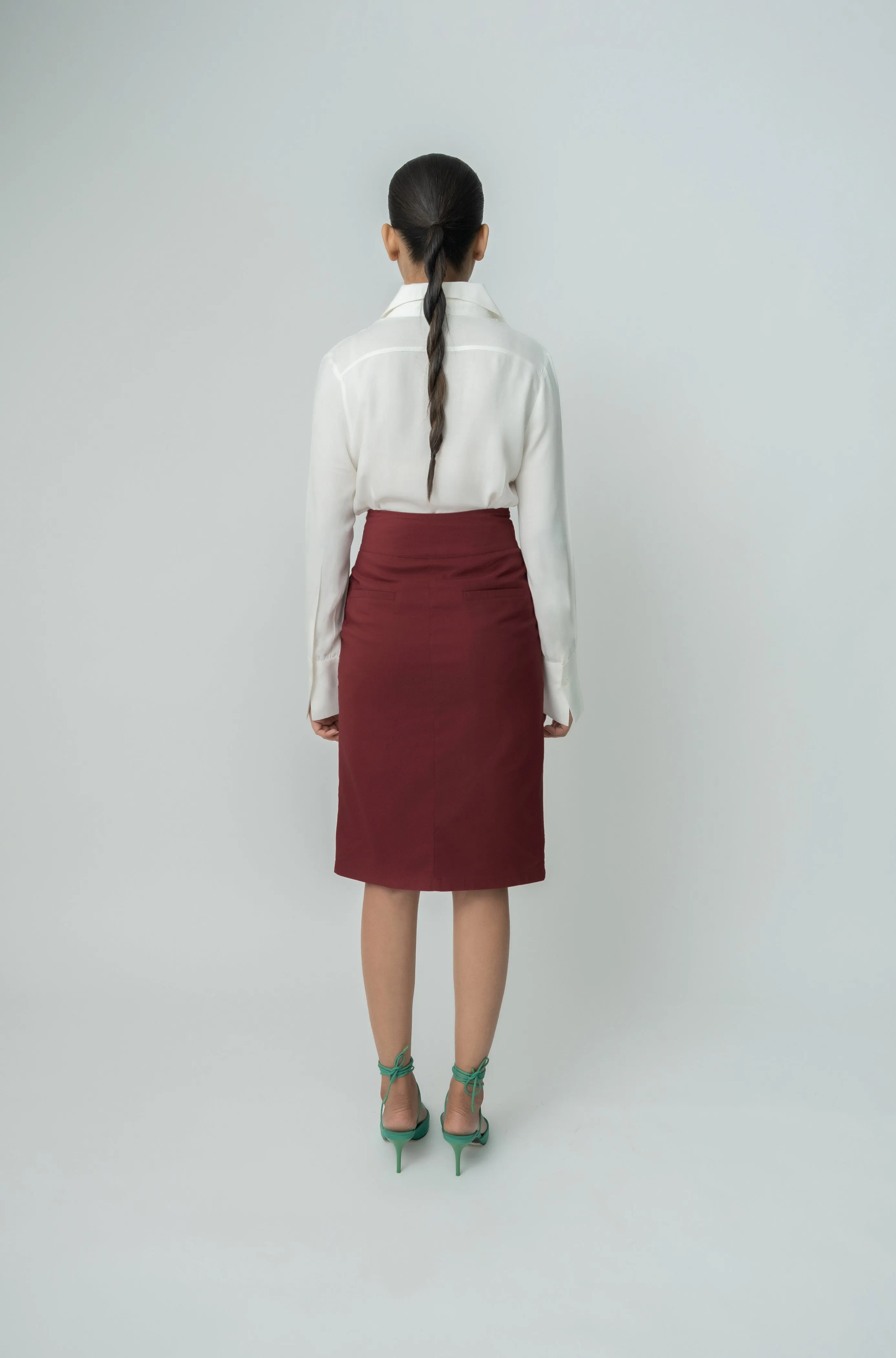 Women Comfortable Tailored Straight Skirt.